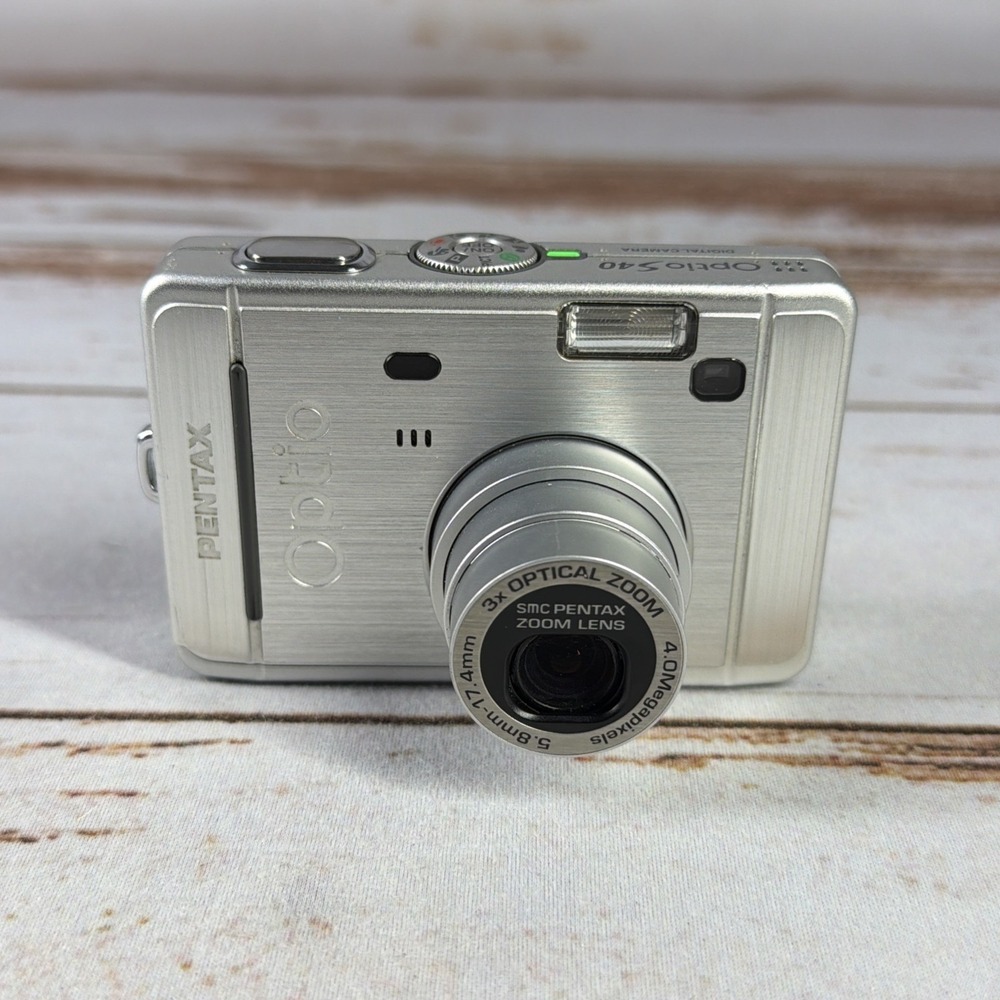 Y2K Pentax Optio S40 Silver 4MP Digital Camera Tested Works Great w/ Batteries